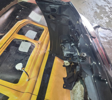 Бампер передній Mercedes C W203 2000-2007 21409912