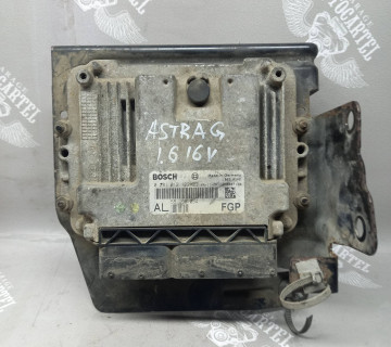 Блок управління двигуном комплект Opel Astra 1.6 16V (G) 1998-2005 0281012122