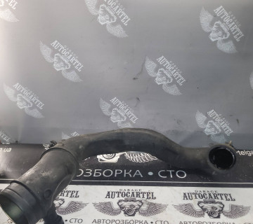 Патрубок повітряної системи Volkswagen Golf 4 1.9TDi 44603770