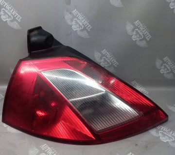 Ліхтар задній правий Renault megane ii 8200073236e