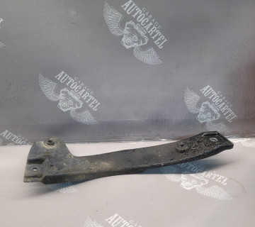 Кронштейн переднього бампера Audi A4 B7 05-08 8E0807204B 8E0807203B