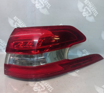 Лізтар задній правий наружний універсал Peugeot 308 (T9) 2013-2021 9678093880