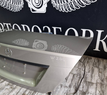 Кришка багажника седан Mercedes w204 c class,2007—2014 21511158