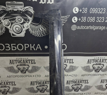 13209431 Бокова накладка поріг ліва сторона Opel astra h