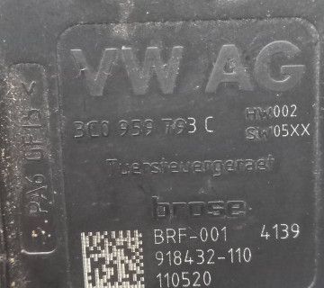 3c0959793c блок управління склопідйомника лівий передній Volkswagen Passat B7 2010+
