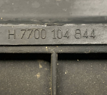 7700104844 корпус повітряного фільтра Renault kangoo 1.6 1998-2008