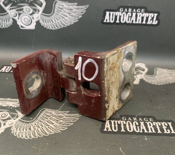 7l0831401 Петля дверцят передніх лівих Volkswagen Touareg
