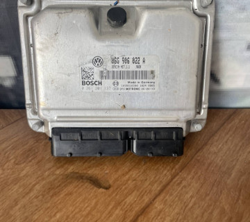 06g906022a блок управління двигуном Volkswagen Touran I 2003—2015