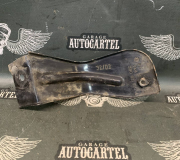 КРОНШТЕЙН КРИЛА ЛІВИЙ ПЕРЕДНІЙ VW PASSAT B5 3b0821237a