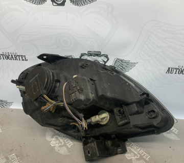 Фара ліва, білий поворотник Renault Kangoo, 03-08 8200236590