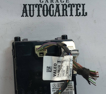 Блок керування кондиціонером Mercedes C-class W205 15-21 A2059006923