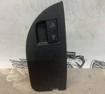 Кнопка сигналізації audi a4 b6 8e2959528a