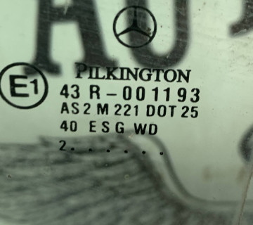 Скло дверей заднє ліве Mercedes E W203 універсал 43r-001193,21807909