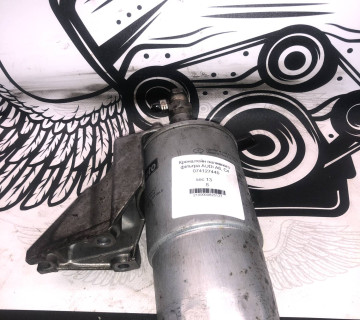 Кронштейн паливного фільтра AUDI A6, C4 074127445