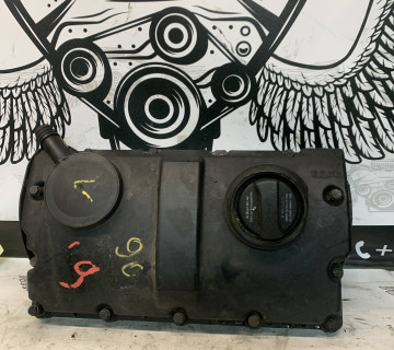Кришка клапанів VW Passat B5 Golf IV Bora Sharan Seat Alhambra Ford Galaxy 1.9 TDI 038103475s