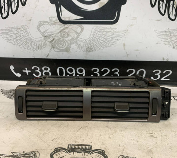 Дефлектор обдува салону центральний Audi A6 C5 4b1820951