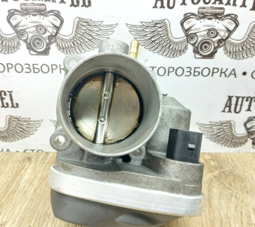 Дросельна заслонка Renault Megane II 1.6i 8200190230