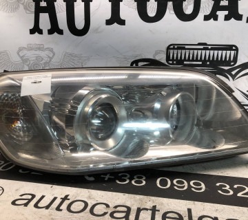 Фара передня права Chevrolet Captiva 21868450