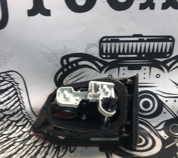 Ліхтар зад лівий на кришці Volkswagen Golf 7 5G9945093D