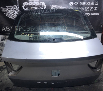 Задня ляда кришка багажника Seat Toledo 21940804