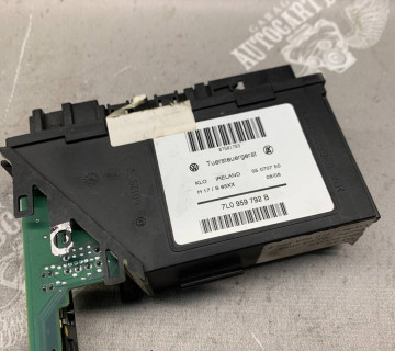 Блок управління склопідйомника передньої правої VW TOURAN I 7l0959792b 7l0959702p
