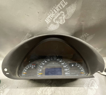 Щиток приладів MERCEDES W203 БЕНЗИН C 180 KOMPRESSOR a2035402647