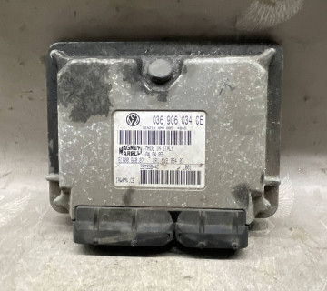 Блок керування двигуном Volkswagen Golf 4 1.4-1.6 16V 036906034ce