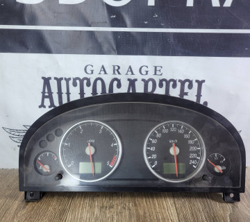 1S7F10841 Панель приладів дизель ford mondeo 00-07 2.0 tdci дефеки