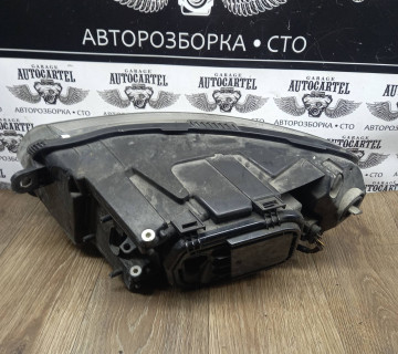 Фара права Audi A6 C6 4F0941004A, 1EE008880-02