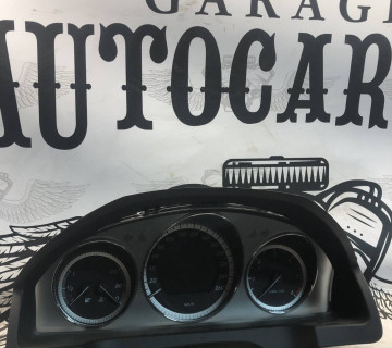 Панель приладів w204 A2049003802 MERCEDES C-class (W204)