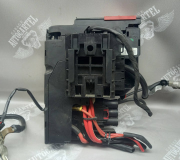 Блок запобіжників MERCEDES-BENZ C-CLASS (W204) a2075400240