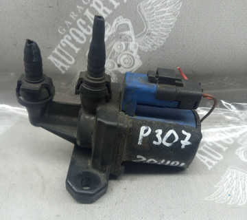 Блок клапанів пічки 2.0 hdi Peugeot 307 (01-08) / 407 (04-10) / Citroen C4,9640953980