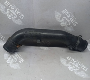 Патрубок інтеркулера Skoda Fabia 1999-2007 1.9 TDI 6q0145770f