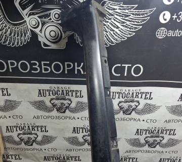 6512a020 Бокова накладка поріг права Mitsubishi Colt 2004-2012