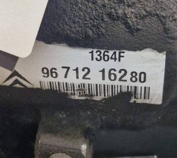 Компресор кондиціонера 1.4 HDi, 1.6 HDi 9671216280