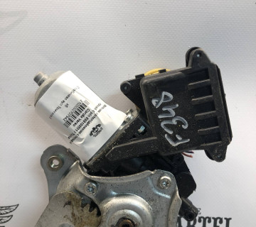 Моторчик склопідйомника передній правий 6 pin 698100f010 Toyota Corola Verso