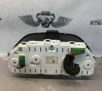 Панель приладів VOLVO S40 V40 1.8 2.0 30623052/g