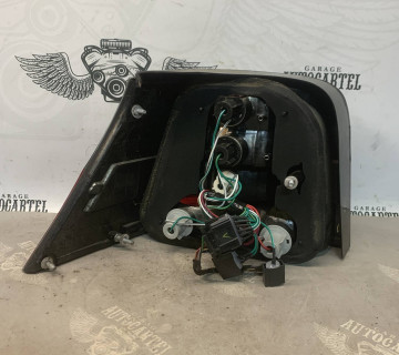 Задній ліхтар правий Volkswagen Golf 4 хетчбек 08-441-1935r