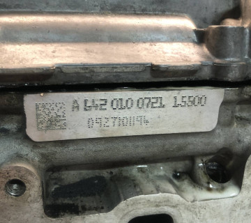 Головка блока цилидров , ГБЦ MERCEDES 3.0 CDI A6420100721 6420163901 комплектність уточняти