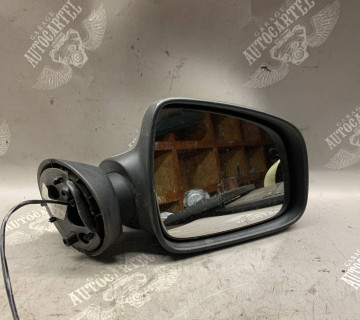 Дзеркало праве 5 pin Dacia/ Renault Duster, Logan, Sandero 963017247r,21957239
