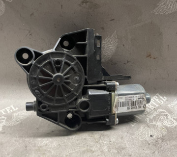 Моторчик склопідйомника задній лівий Renault Scenic 3 827310166r