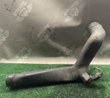 Патрубок інтеркулера Volkswagen Golf 4 1.9 tdi 1j0145762h