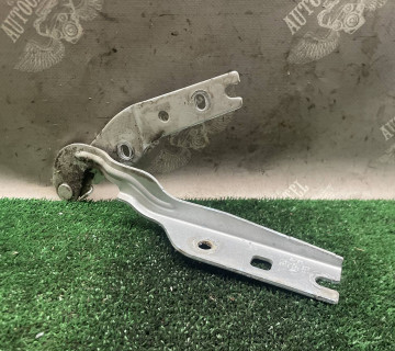Петля капота права Volkswagen Golf 7 5g0823302b