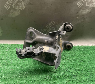 Кронштейн кріплення блоку керування ABS Volkswagen Caddy Passat b7 1k1614235e