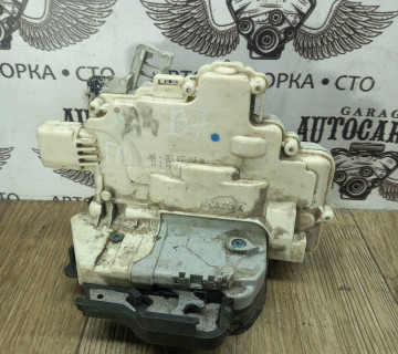 Замок дверки передньої лівої Audi A4 B7 8 pin 8E2837015AA