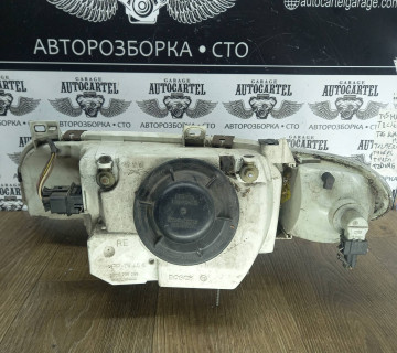 Фара права передня Ford Galaxy 94-00 Bosch 0301048312