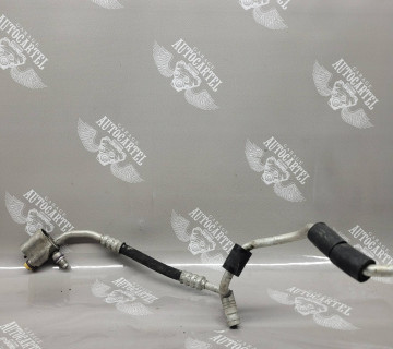 Трубка кондиціонера VW Touran 2003-2010 1T0820741S