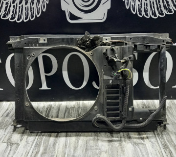 Дифузор радіатора охолодження Peugeot 307 2.0 hdi 9653700380/1