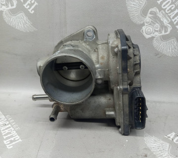 Дросельна заслонка TOYOTA Yaris 1.5 Hybrid NHP130 12-, 2203047040