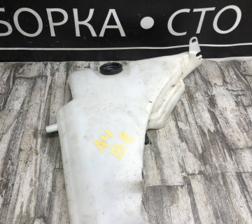 8t0955453c Бачок омивача скла,фар Audi A4 B8 2007—2015